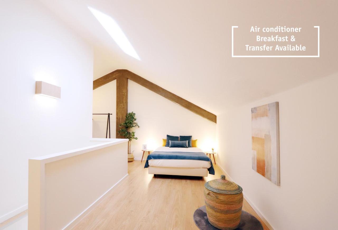 HM - Living Batalha Square 2 Apartment Porto Bagian luar foto